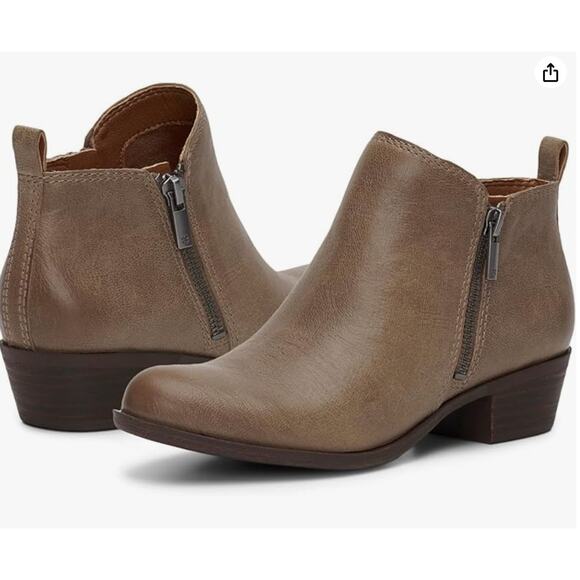 Lucky Brand Basel Boots 8.5 NWOT Tan Dune Gray Ankle Booties Western Zip Capsule - Picture 1 of 7
